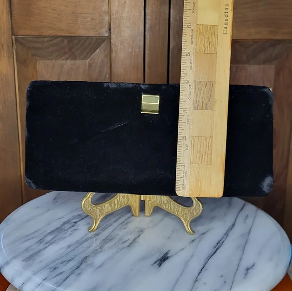 Elegant Black Velvet Clutch - Picture 7 of 16